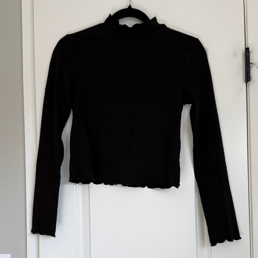 Jack by BB Dakota Black Ruffled Long Sleeve Top